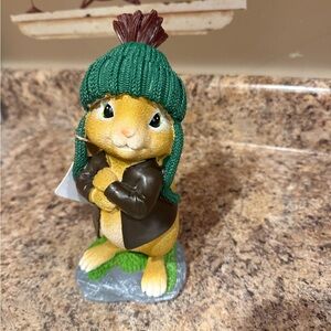 NWT Peter Rabbit Green Hat Rabbit Figurine
